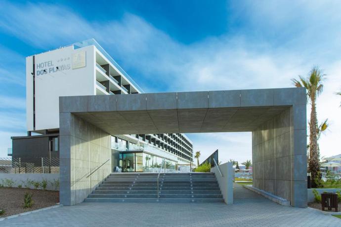 Imagen general del Hotel Dos Playas - 30º Hotels. Foto 3