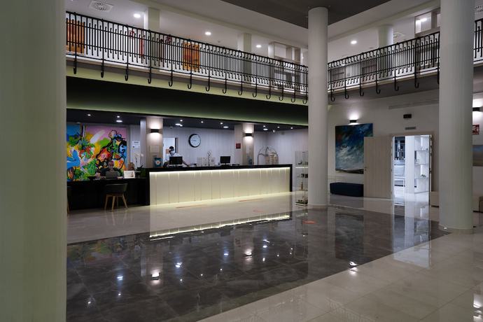 Imagen de los interiores del Hotel Dos Playas - 30º Hotels. Foto 20