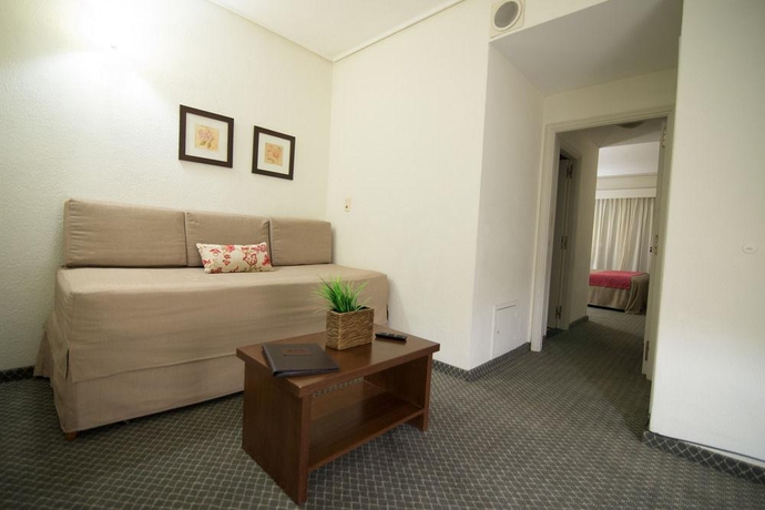 Imagen general del Hotel Dos Reyes. Foto 14