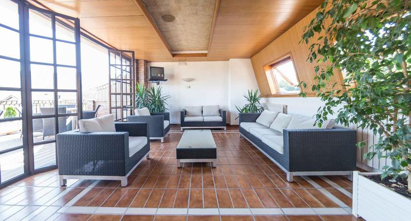 Imagen de los interiores del Hotel Dos Rios 1 Hotel. Foto 13