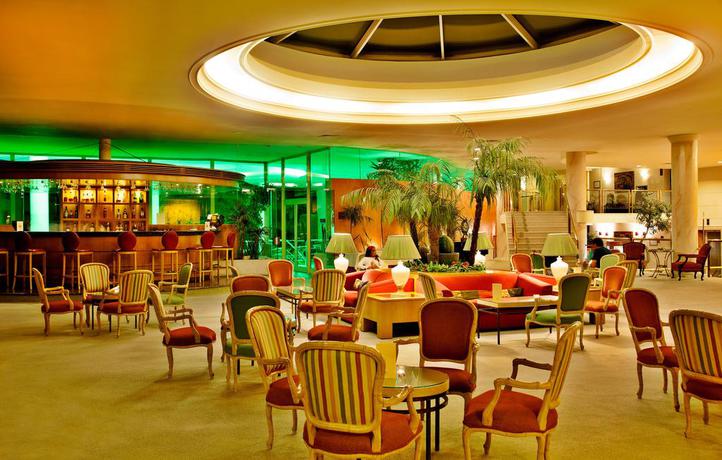 Imagen del bar/restaurante del Hotel Dos Templarios. Foto 2