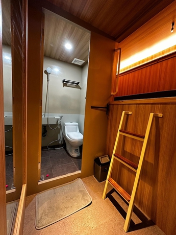 Imagen de la habitación del Hotel Dosare Malioboro. Foto 8
