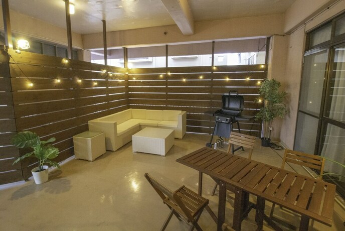Imagen de los interiores del Hotel Dot House Naha. Foto 35