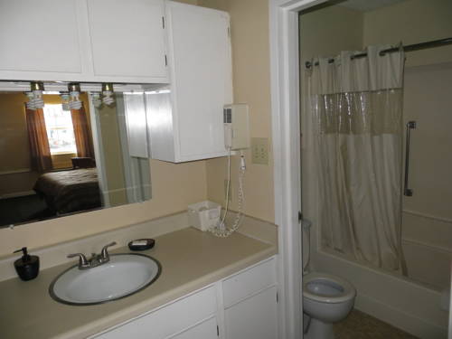 Imagen de la habitación del Hotel Dothan National Golf Club and. Foto 4