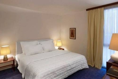 Imagen de la habitación del Hotel Douala Rabingha. Foto 6