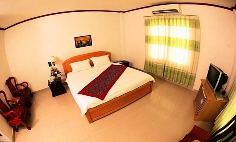Imagen general del Hotel Douangpraseuth. Foto 8