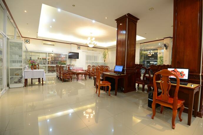 Imagen general del Hotel Douangpraseuth. Foto 13