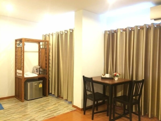 Imagen de la habitación del Hotel Double Dd House At Mrt Sutthisarn. Foto 9