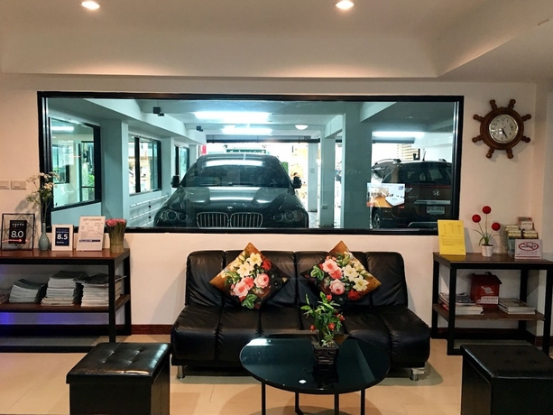 Imagen de los interiores del Hotel Double Dd House At Mrt Sutthisarn. Foto 18