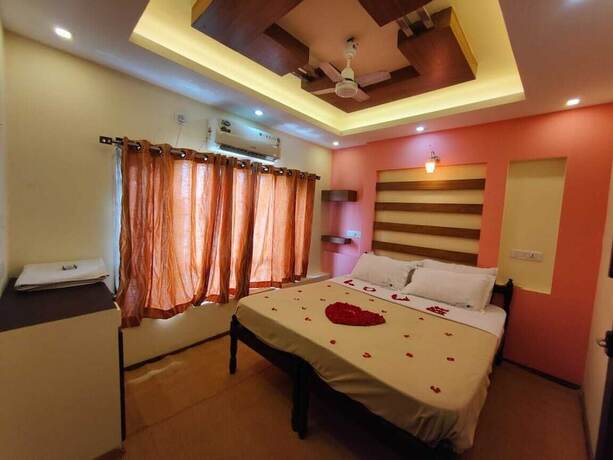 Imagen general del Hotel Double Decker Houseboat. Foto 8