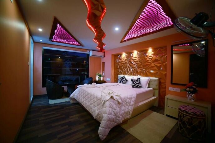 Imagen de la habitación del Hotel Double Decker Houseboat. Foto 18