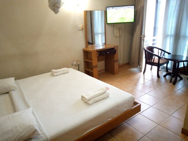 Imagen general del Hotel Double Five. Foto 10