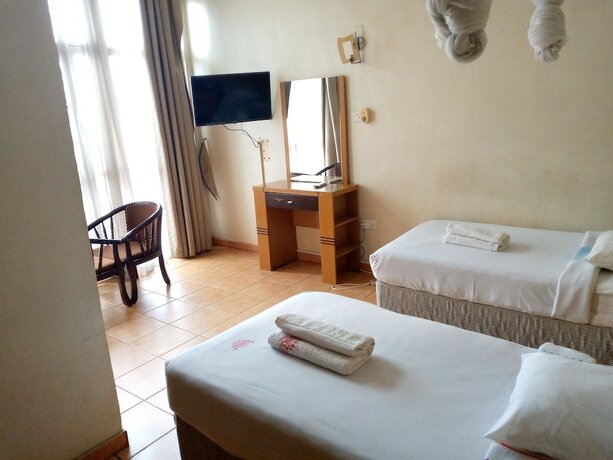 Imagen de la habitación del Hotel Double Five. Foto 16
