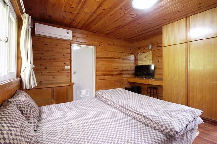 Imagen general del Hotel Double Lake Villa. Foto 9