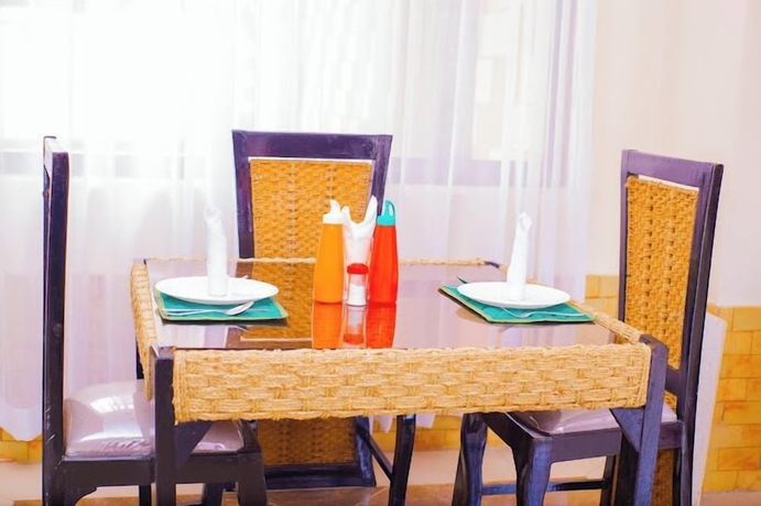 Imagen del bar/restaurante del Hotel Double N-Kisumu. Foto 1