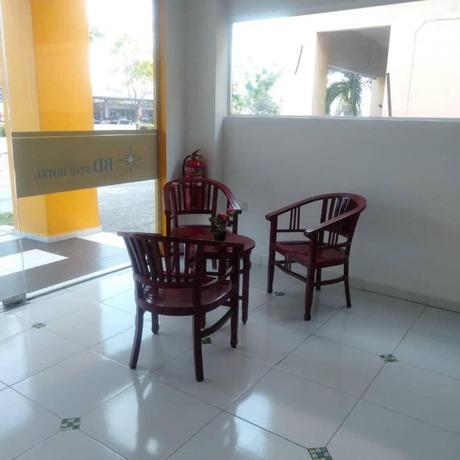 Imagen de los interiores del Hotel Double Star Klang. Foto 7