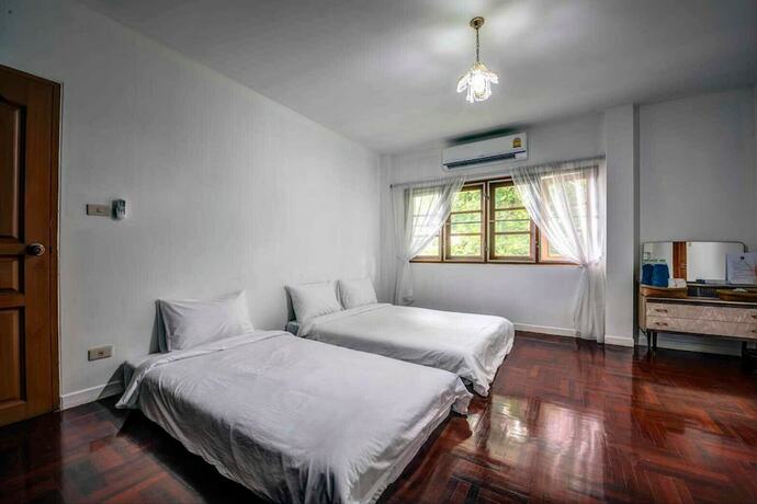 Imagen de la habitación del Hotel Double Tree House. Foto 20