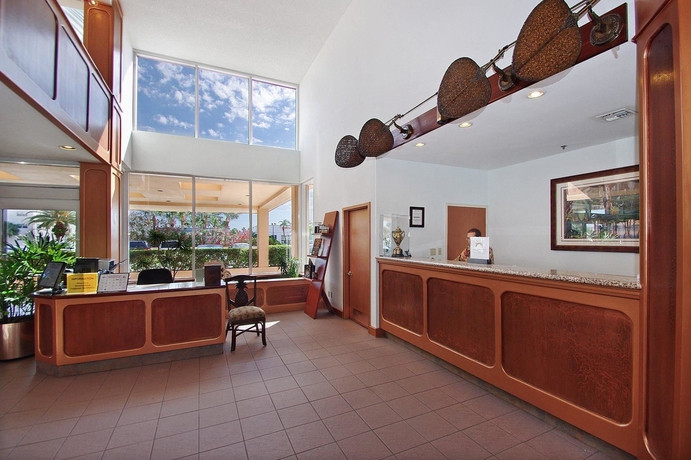 Imagen de los interiores del Hotel DoubleTree Beach Resort by Hilton Tampa Bay/North. Foto 12