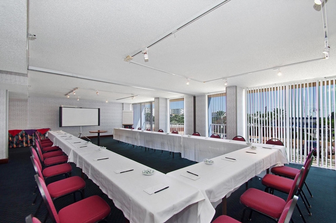 Imagen de los interiores del Hotel DoubleTree Beach Resort by Hilton Tampa Bay/North. Foto 13