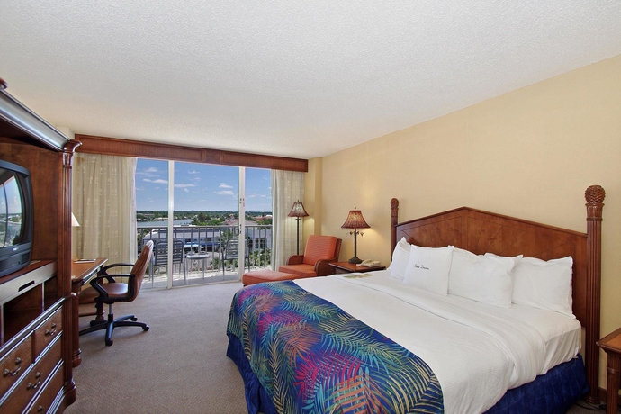Imagen de la habitación del Hotel DoubleTree Beach Resort by Hilton Tampa Bay/North. Foto 7