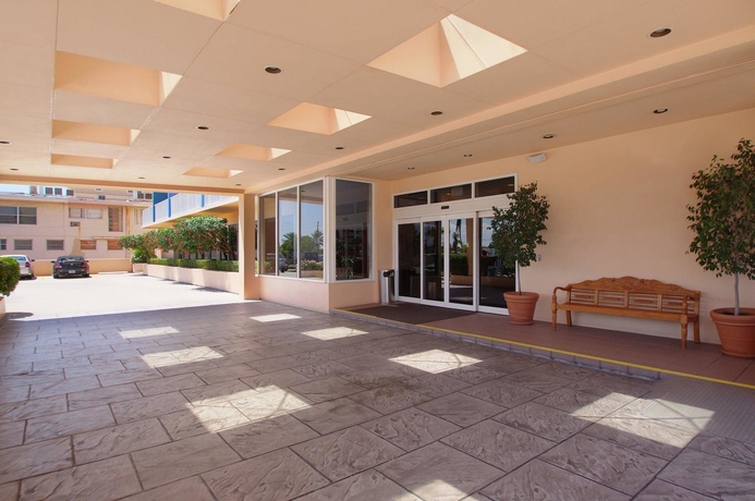 Imagen de los exteriores del Hotel DoubleTree Beach Resort by Hilton Tampa Bay/North. Foto 11