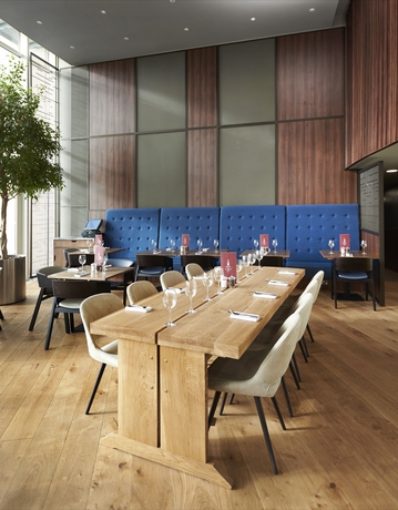 Imagen del bar/restaurante del Hotel DoubleTree By Hilton London Excel. Foto 3