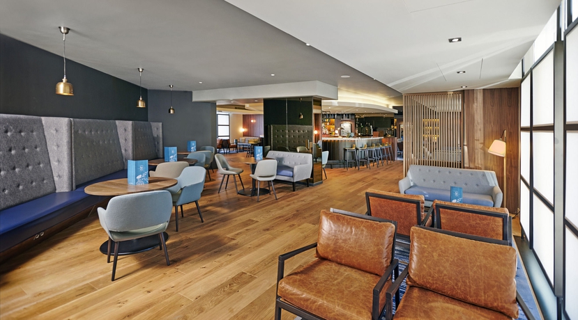 Imagen del bar/restaurante del Hotel DoubleTree By Hilton London Excel. Foto 5
