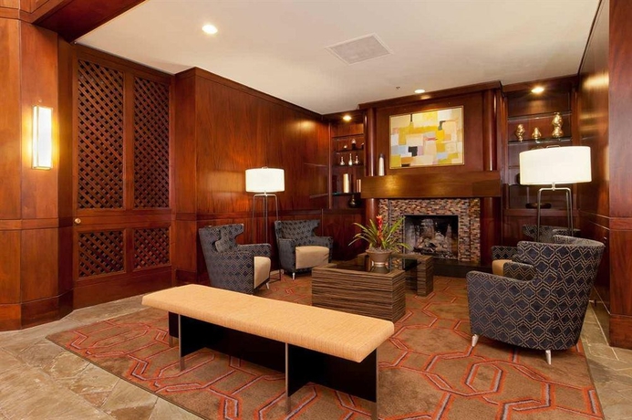 Imagen de los interiores del Hotel DoubleTree Suites by Hilton Charlotte/SouthPark. Foto 9