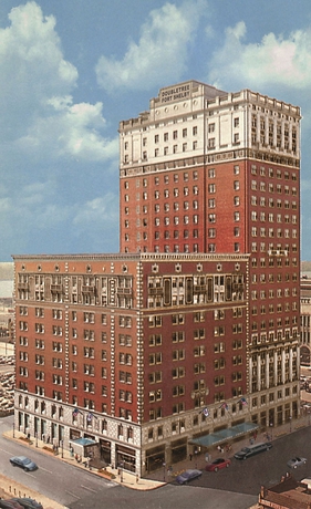 Imagen de los exteriores del Hotel DoubleTree Suites by Hilton Hotel Detroit Downtown - Fort Shelby. Foto 9