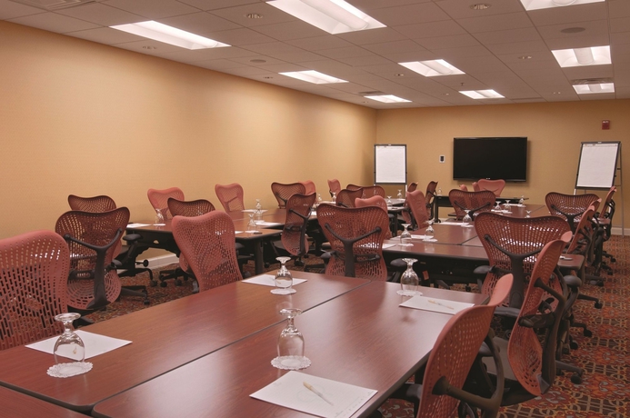 Imagen de los interiores del Hotel DoubleTree Suites by Hilton Hotel Detroit Downtown - Fort Shelby. Foto 13