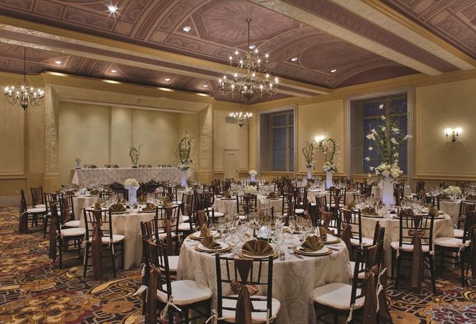 Imagen de los interiores del Hotel DoubleTree Suites by Hilton Hotel Detroit Downtown - Fort Shelby. Foto 16