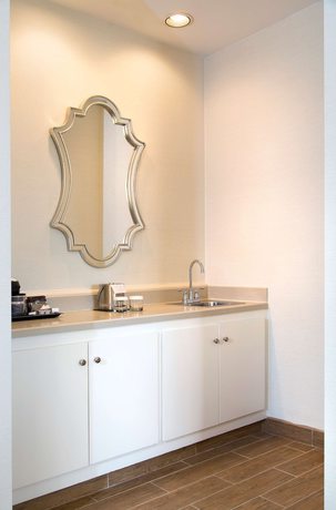 Imagen de la habitación del Hotel DoubleTree Suites by Hilton Lexington. Foto 5