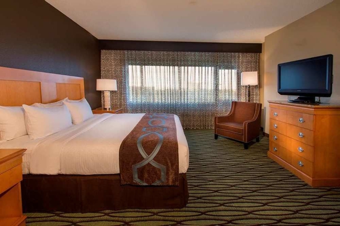 Imagen de la habitación del Hotel DoubleTree Suites by Hilton Orlando - Disney Springs. Foto 4