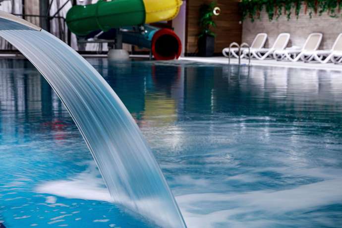 Imagen de la piscina del Hotel DoubleTree by Hilton Afyonkarahisar. Foto 20