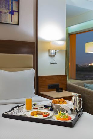 Imagen de la habitación del Hotel DoubleTree by Hilton Agra. Foto 8