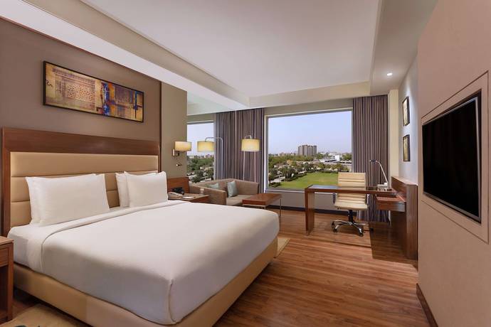 Imagen de la habitación del Hotel DoubleTree by Hilton Agra. Foto 11