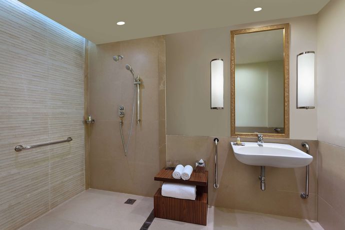 Imagen de la habitación del Hotel DoubleTree by Hilton Agra. Foto 17