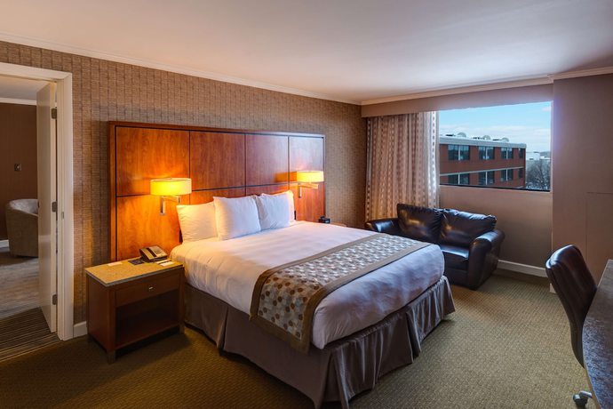 Imagen de la habitación del Hotel DoubleTree by Hilton Akron Fairlawn. Foto 3