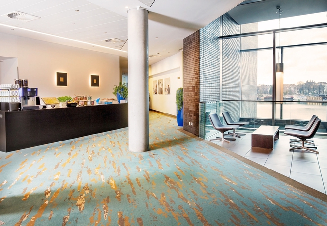 Imagen de los interiores del Hotel DoubleTree by Hilton Amsterdam Centraal Station. Foto 9