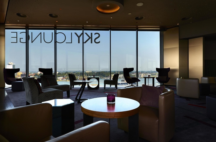 Imagen de los interiores del Hotel DoubleTree by Hilton Amsterdam Centraal Station. Foto 16