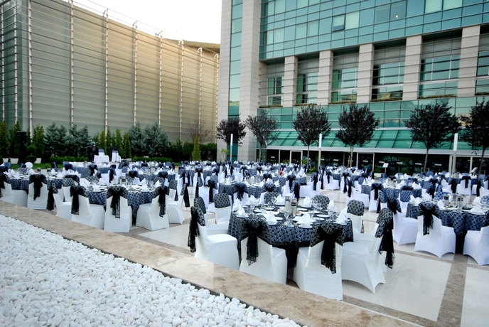 Imagen de los interiores del Hotel DoubleTree by Hilton Ankara Ankamall. Foto 12