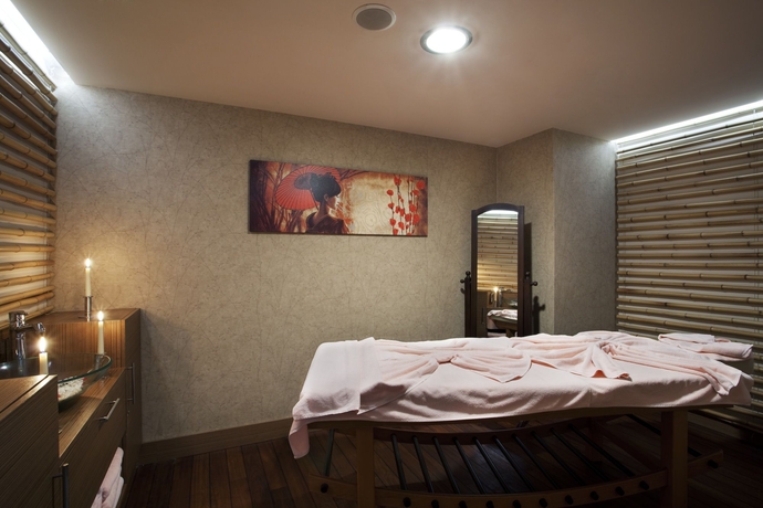Imagen de los interiores del Hotel DoubleTree by Hilton Ankara Ankamall. Foto 14