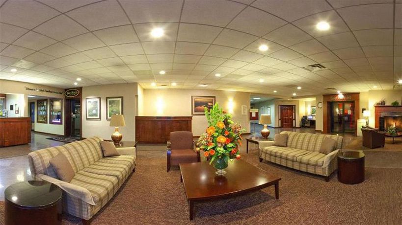 Imagen de los interiores del Hotel DoubleTree by Hilton Ann Arbor North. Foto 12