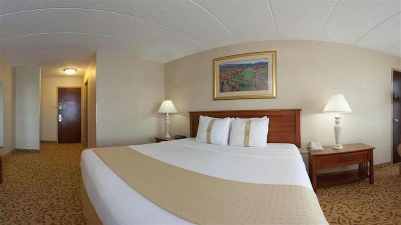 Imagen de la habitación del Hotel DoubleTree by Hilton Ann Arbor North. Foto 6