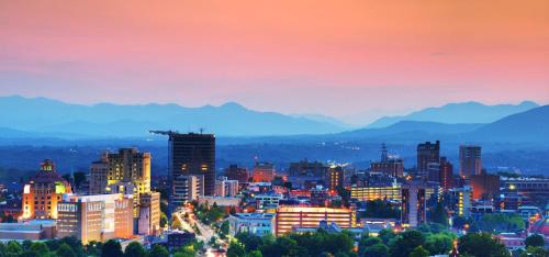 Imagen general del Hotel DoubleTree by Hilton Asheville Downtown, Asheville. Foto 1