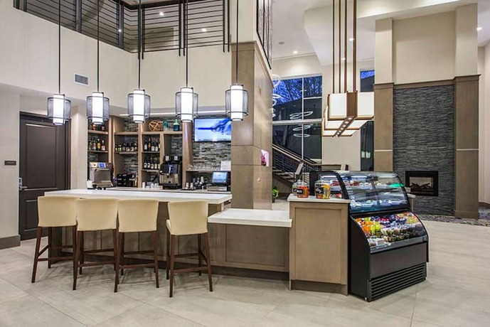 Imagen de los interiores del Hotel DoubleTree by Hilton Asheville Downtown. Foto 22
