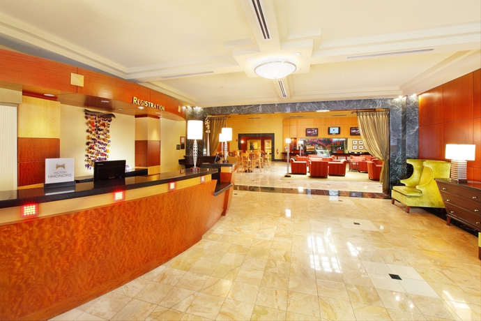 Imagen de los interiores del Hotel DoubleTree by Hilton Atlanta Windy Hill Ballpark. Foto 14