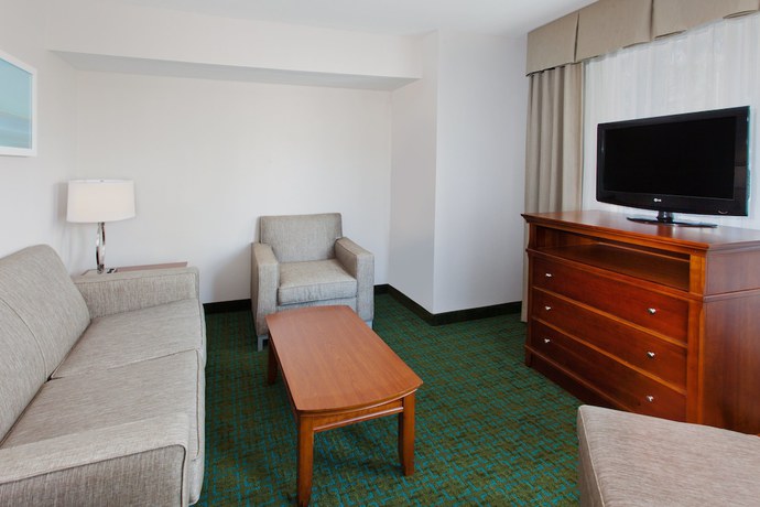 Imagen de la habitación del Hotel DoubleTree by Hilton Brunswick. Foto 6