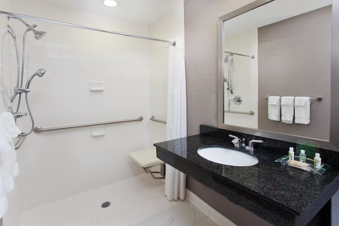 Imagen de la habitación del Hotel DoubleTree by Hilton Brunswick. Foto 13
