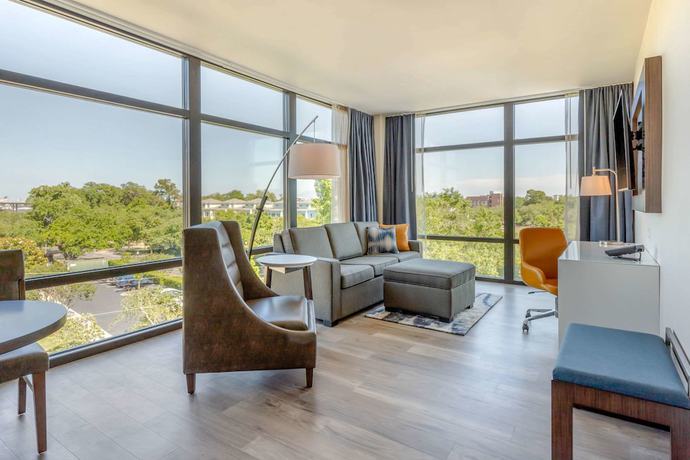 Imagen de la habitación del Hotel DoubleTree by Hilton Charleston Riverview. Foto 11